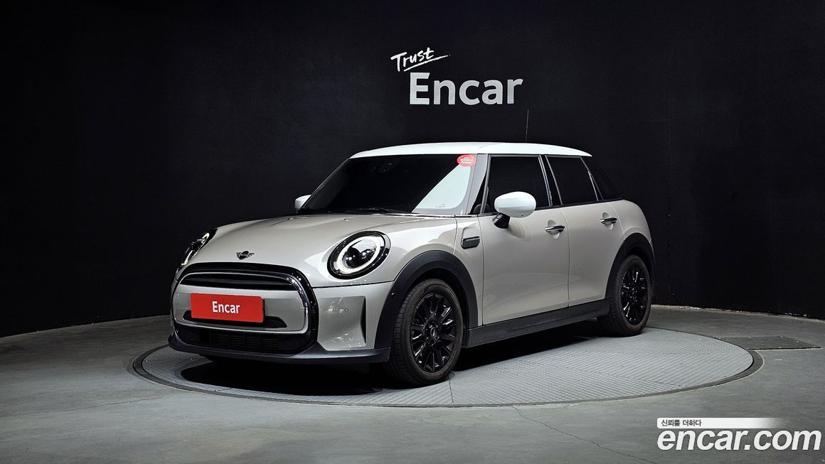 Mini Cooper 2024