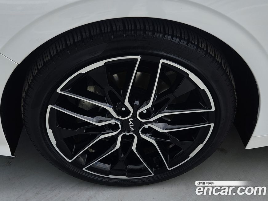 Kia K5 2023