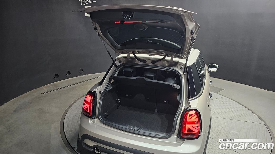 Mini Cooper 2024