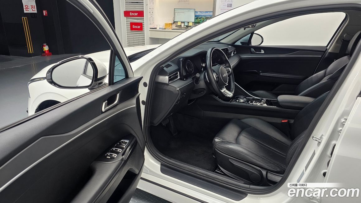 Kia K5 2023