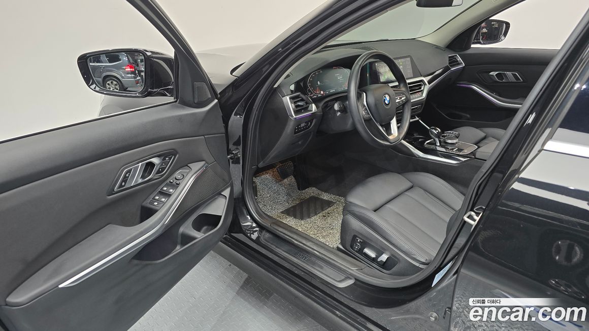 BMW 3-Series 2021