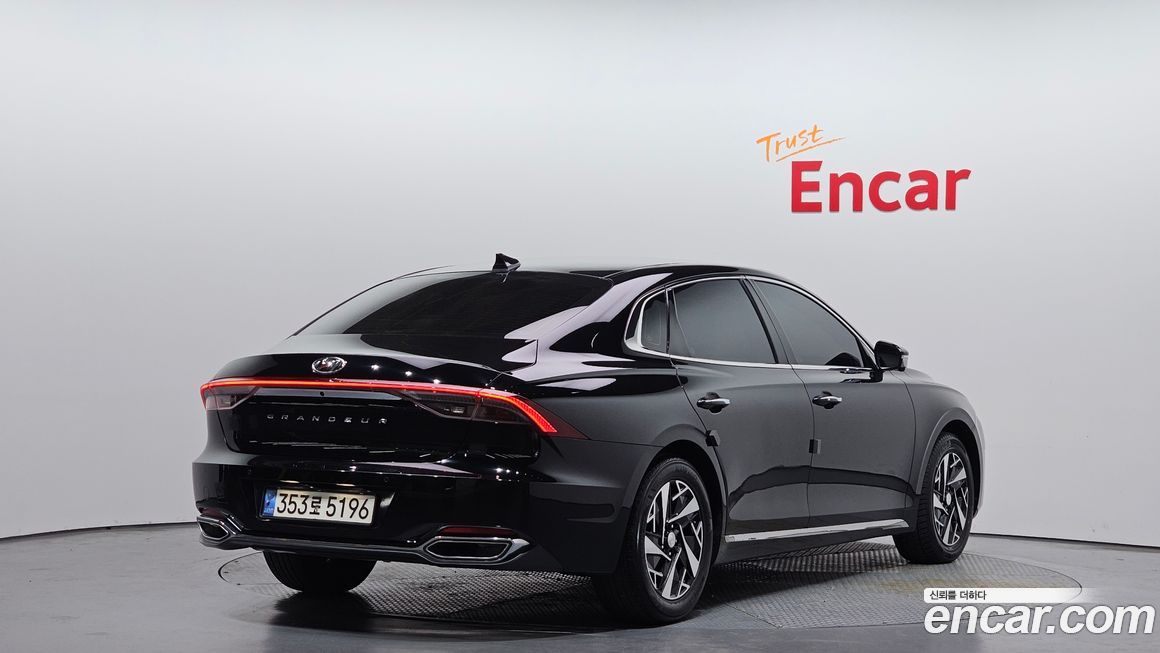 Hyundai Grandeur 2022