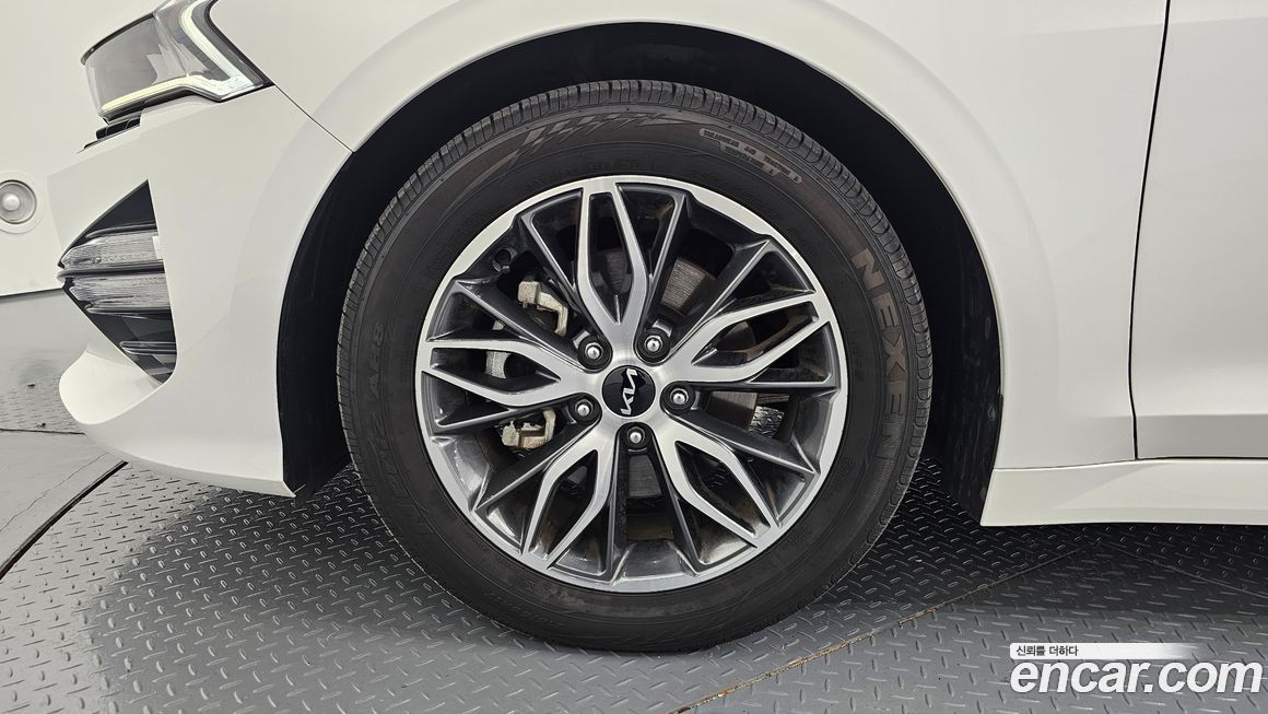 Kia K5 2023