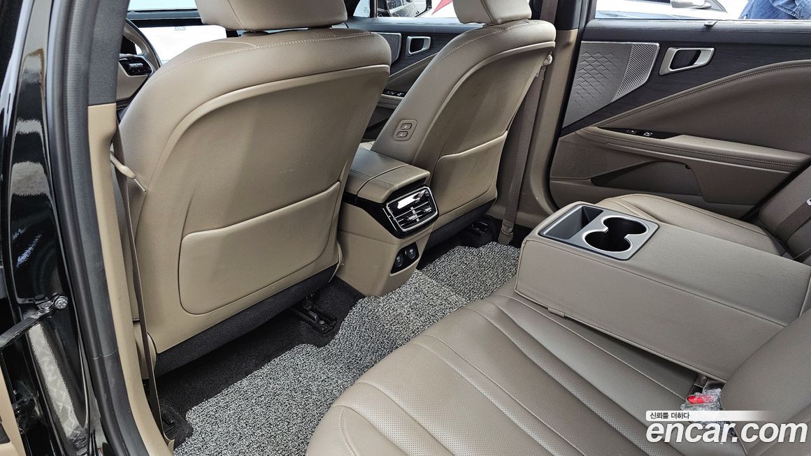 Kia K8 2023