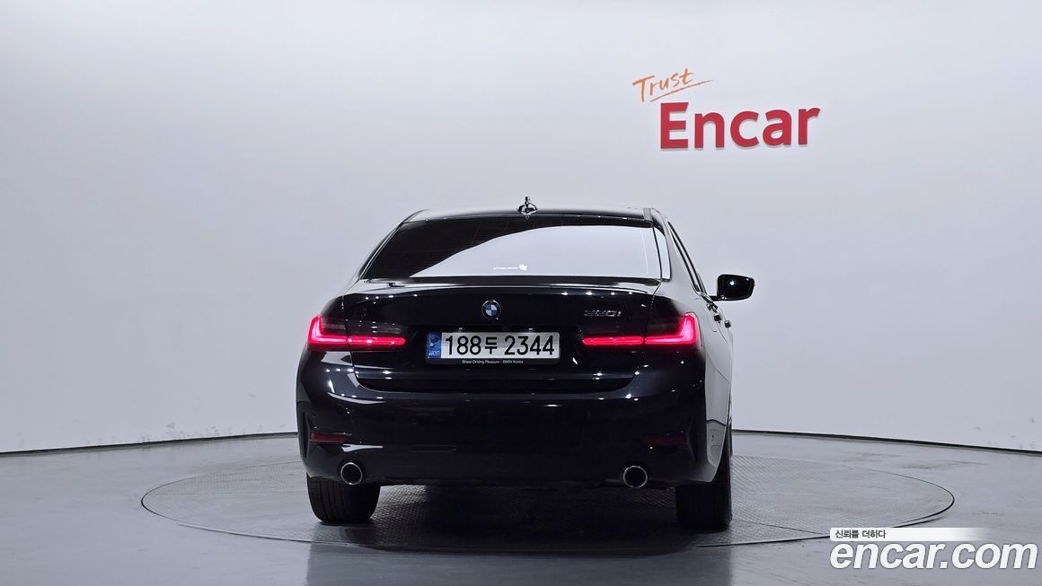 BMW 3-Series 2021
