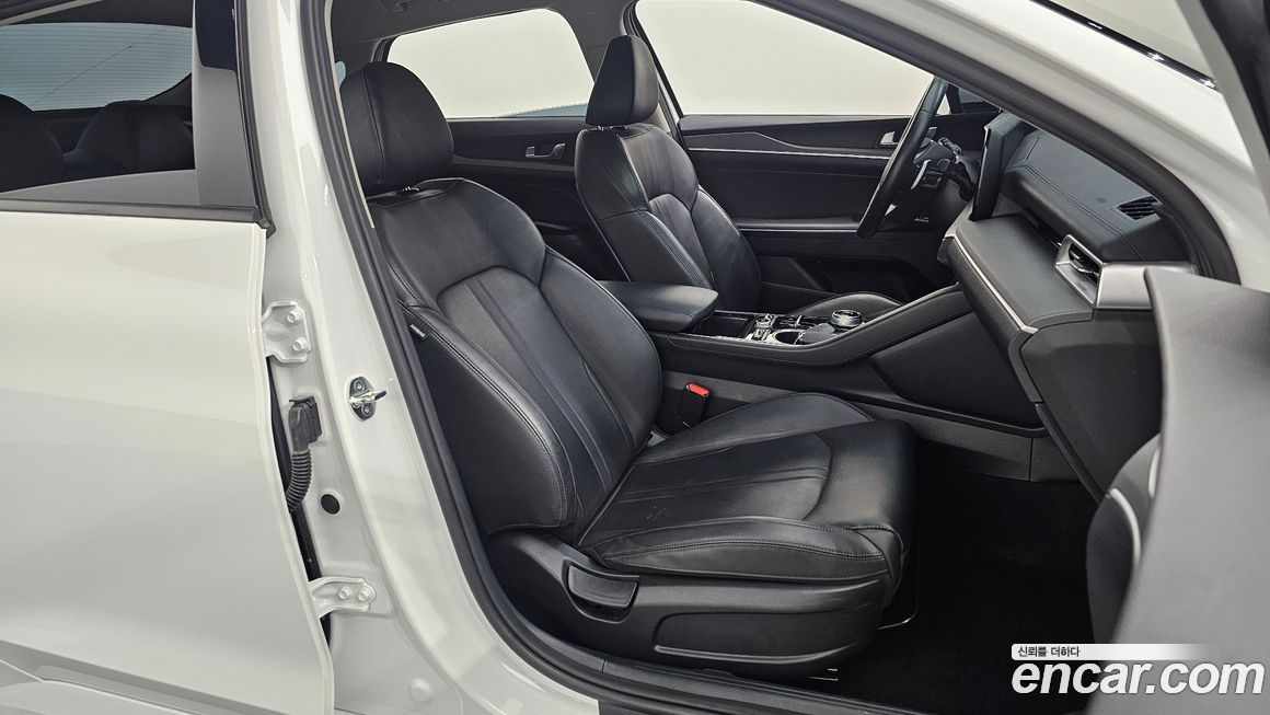 Kia K5 2023