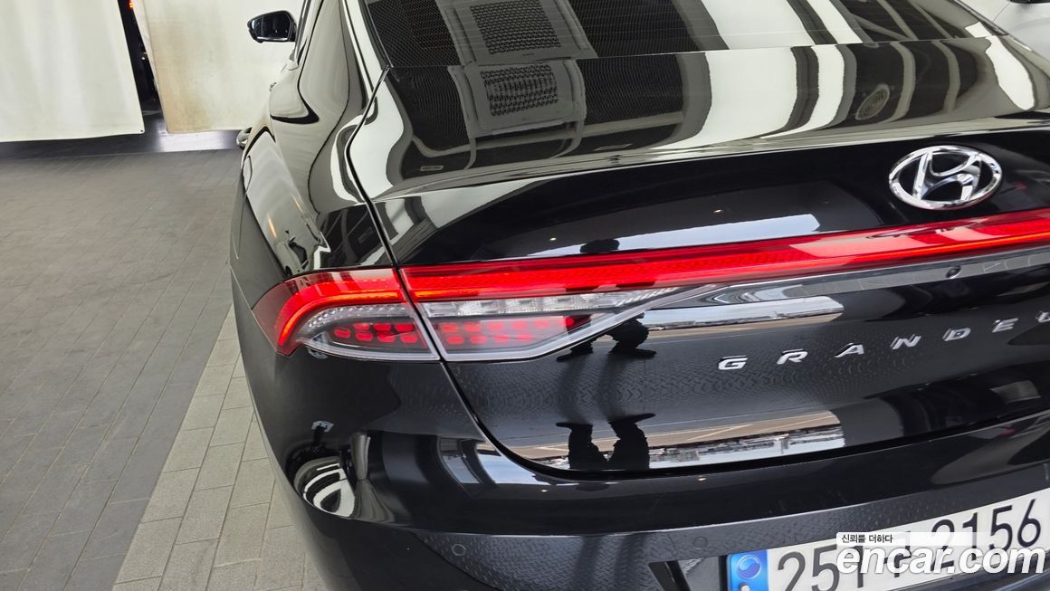 Hyundai Grandeur 2021
