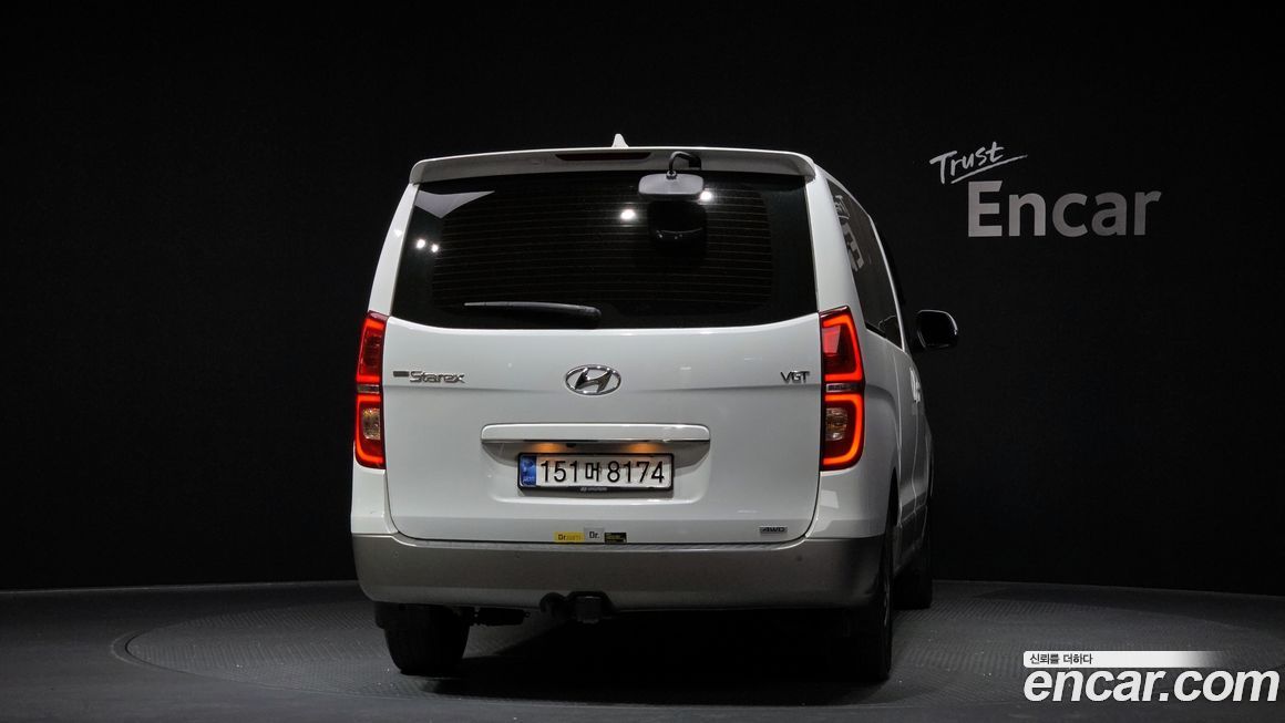 Hyundai Starex 2021
