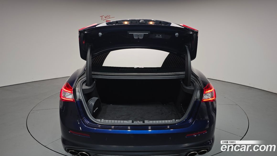 Maserati Ghibli 2020