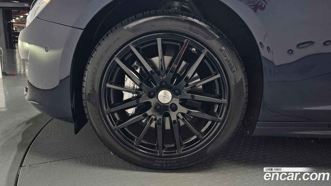 Maserati Ghibli 2020