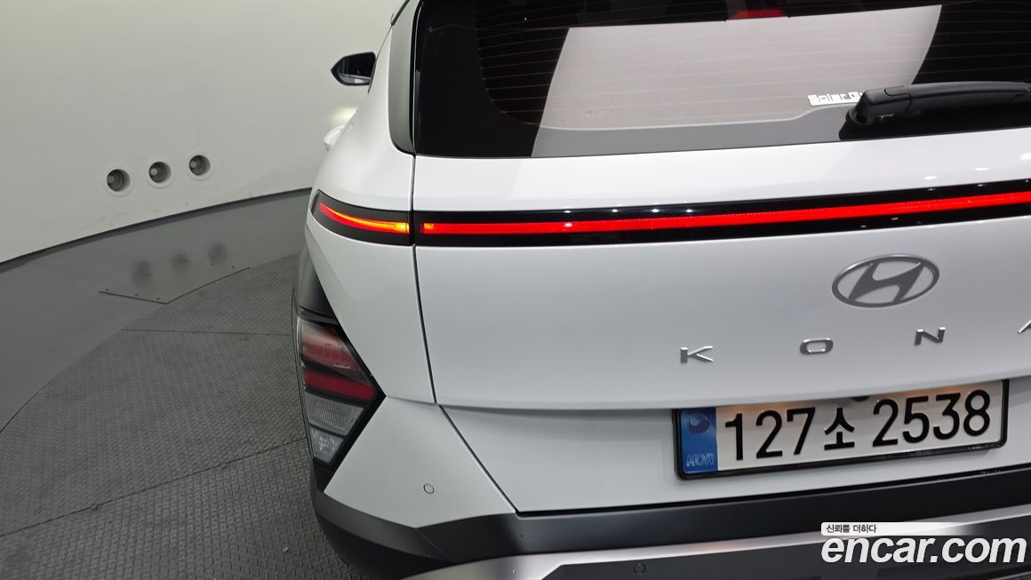 Hyundai Kona 2025