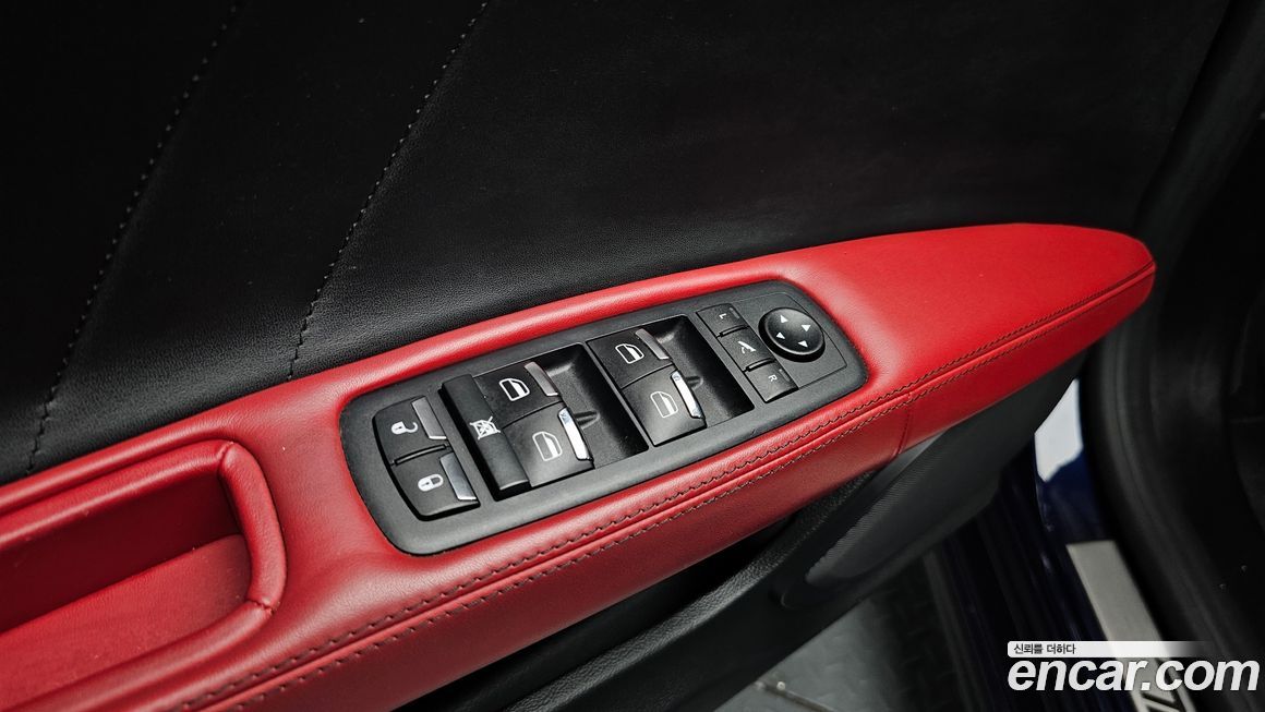 Maserati Ghibli 2020