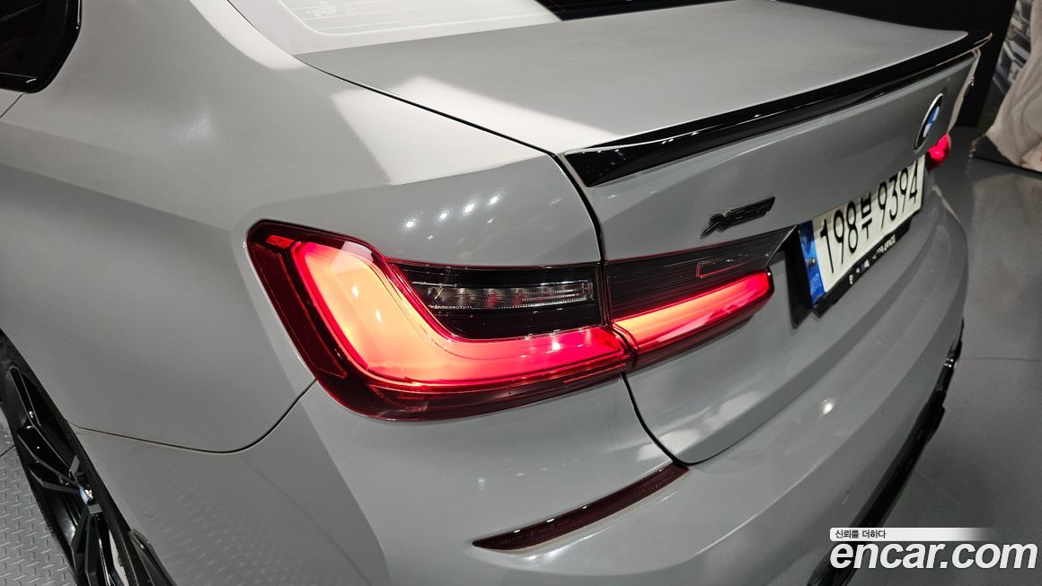 BMW 3-Series 2019