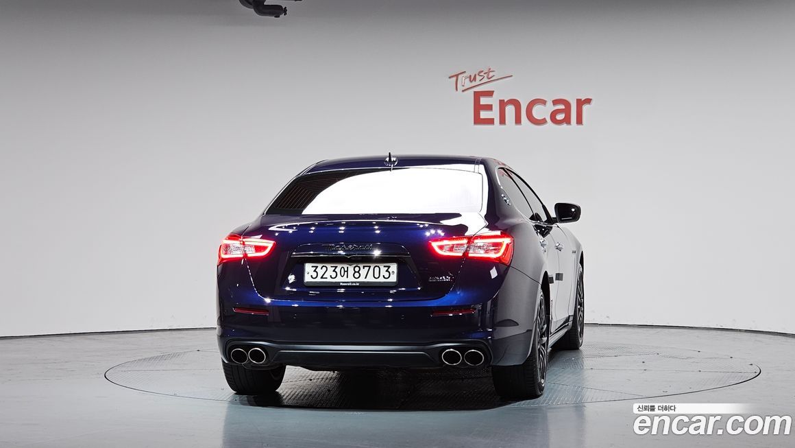 Maserati Ghibli 2020