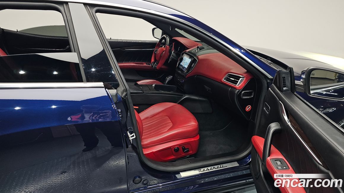 Maserati Ghibli 2020