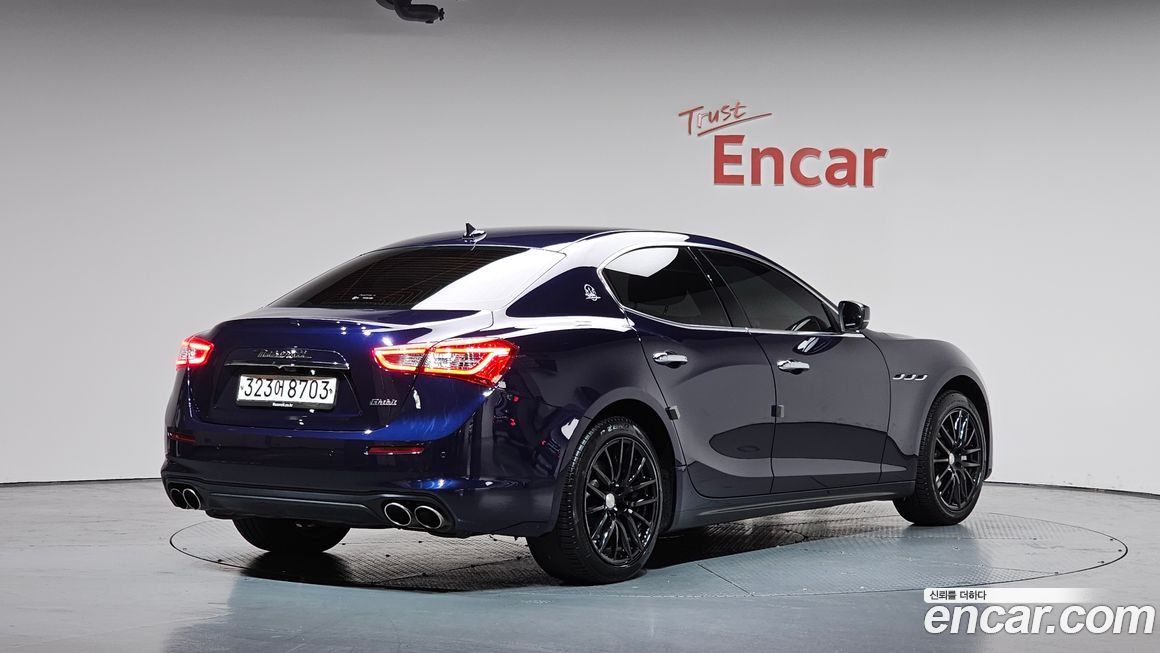 Maserati Ghibli 2020