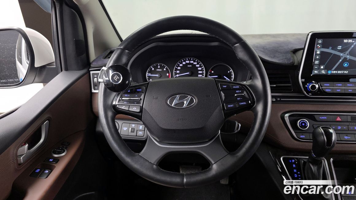 Hyundai Starex 2021