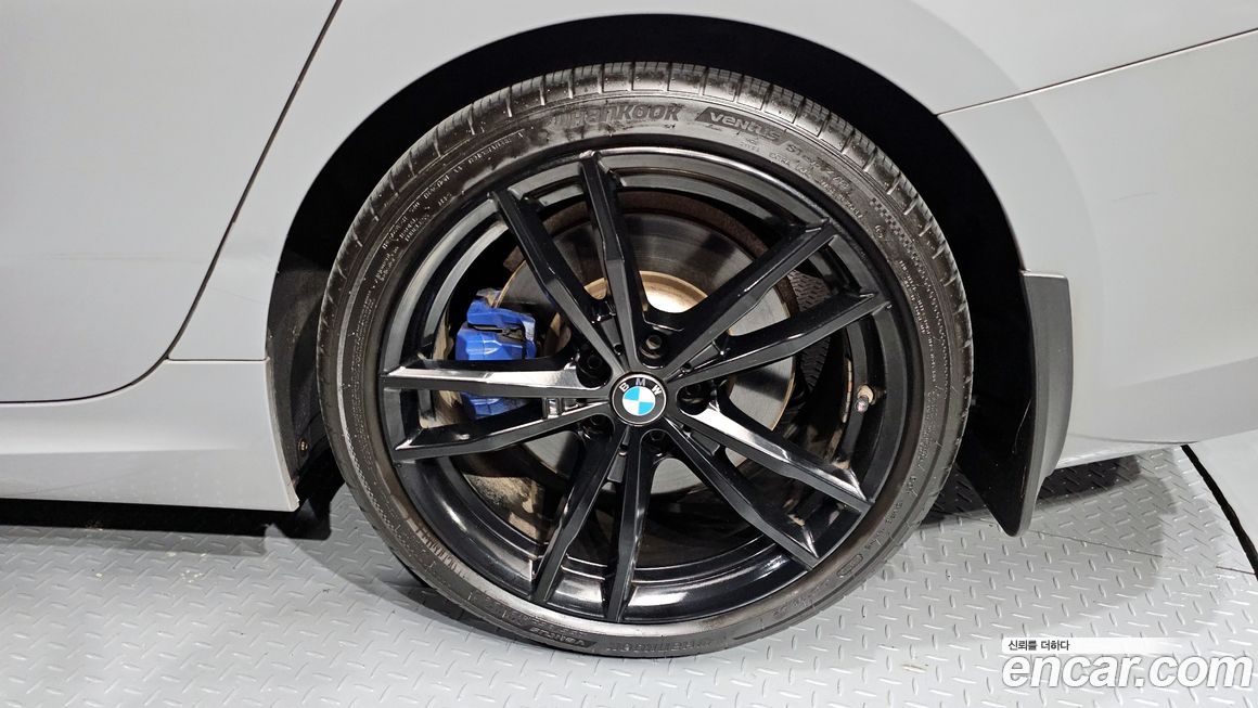 BMW 3-Series 2019