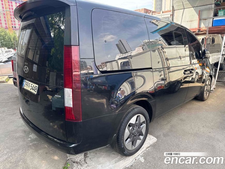 Hyundai Staria 2022