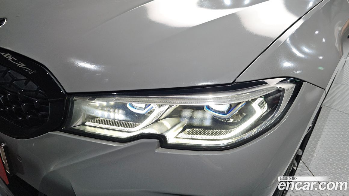 BMW 3-Series 2019