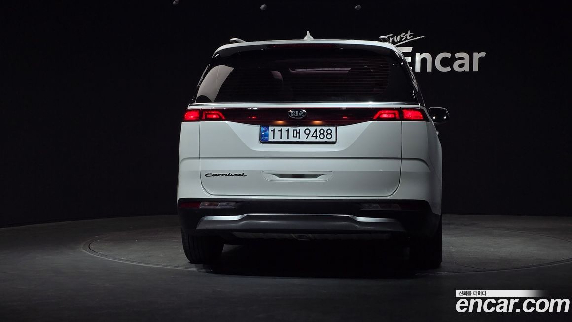 Kia Canival 2021