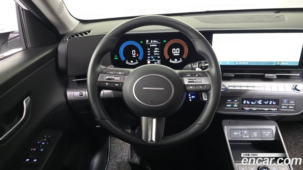 Hyundai Kona 2025