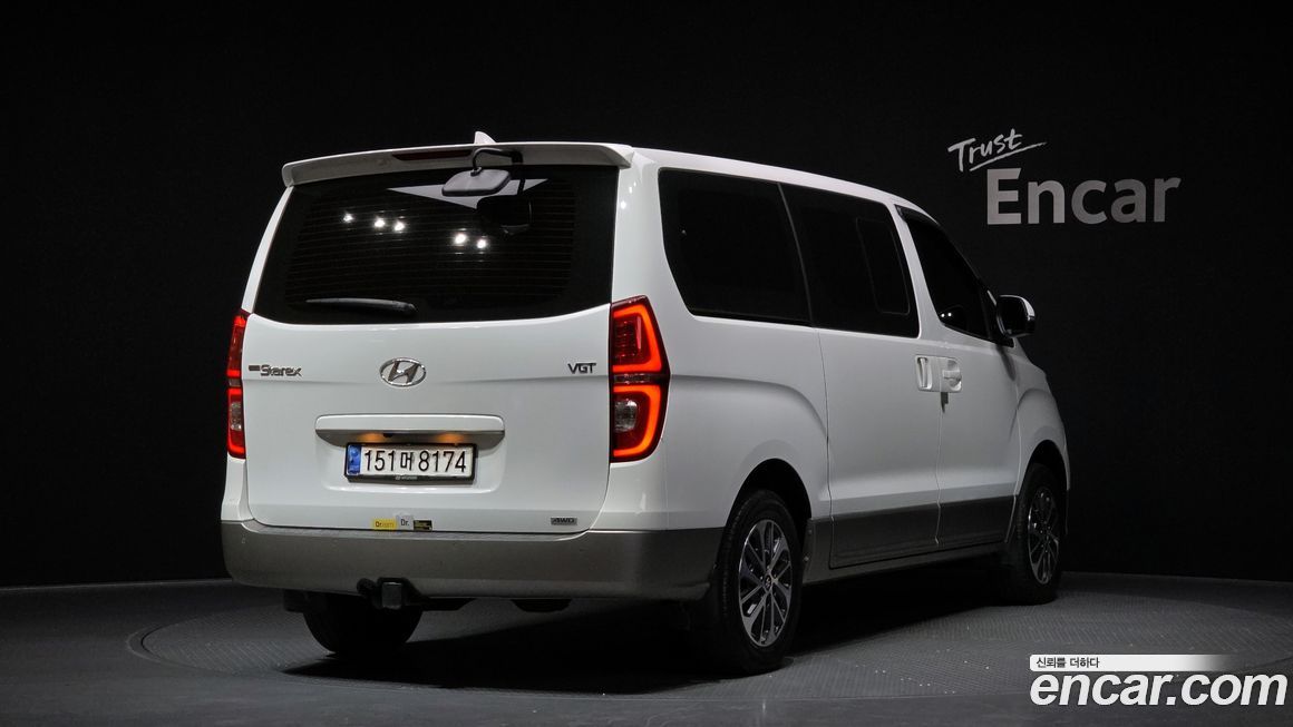 Hyundai Starex 2021