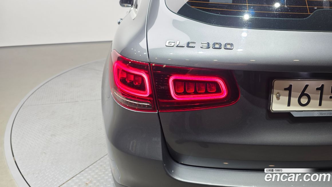 Mercedes-Benz GLC-Class 2020