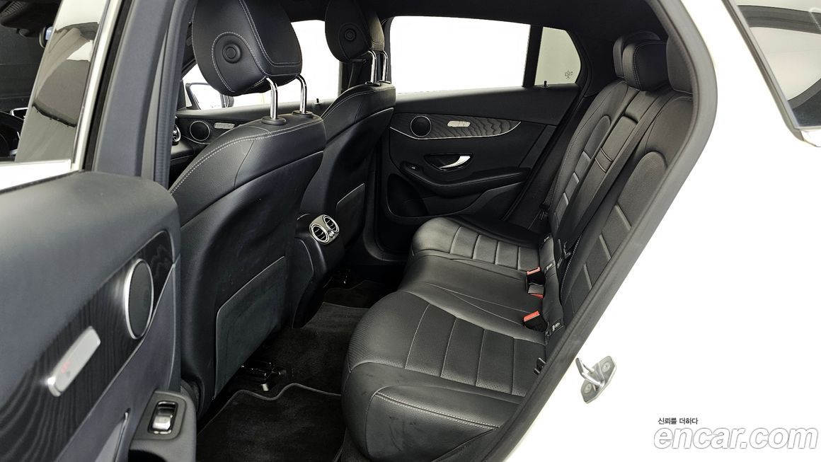 Mercedes-Benz GLC-Class 2019