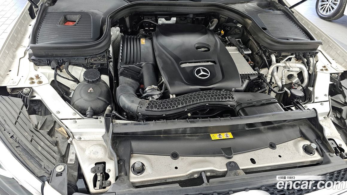 Mercedes-Benz GLC-Class 2019
