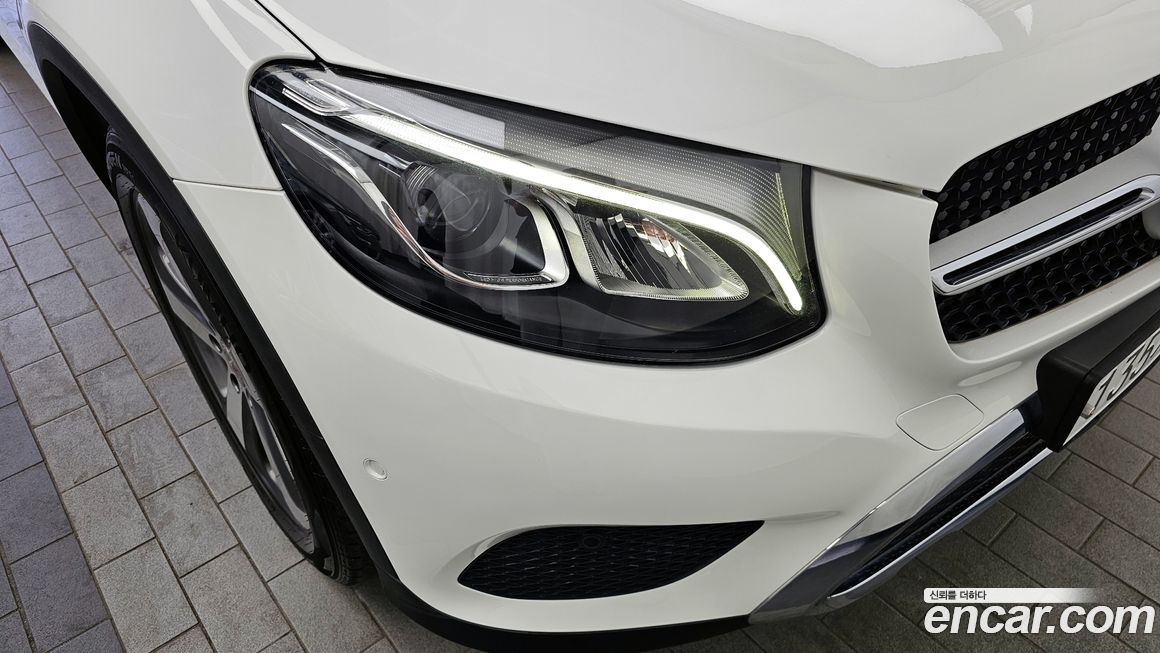 Mercedes-Benz GLC-Class 2019