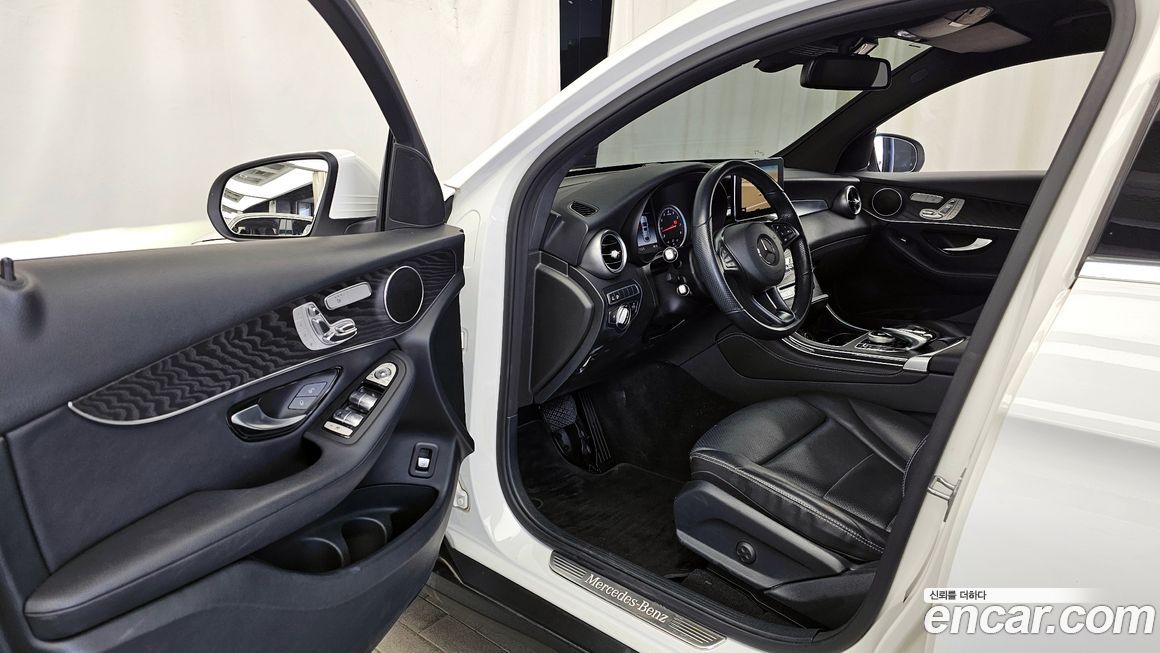 Mercedes-Benz GLC-Class 2019