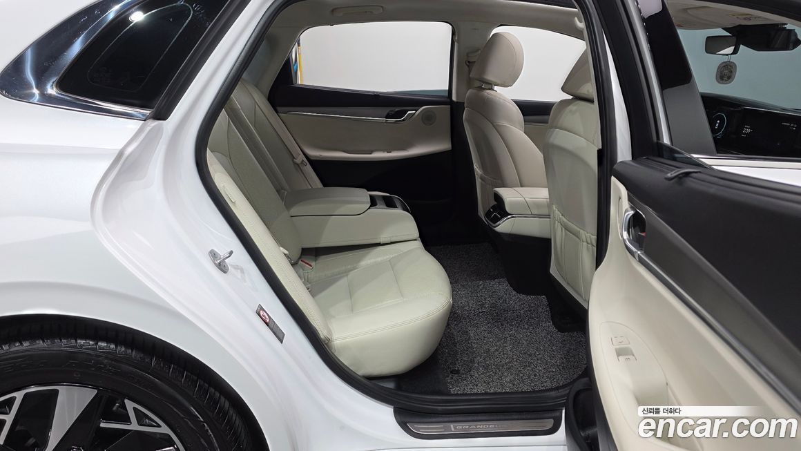 Hyundai Grandeur 2023