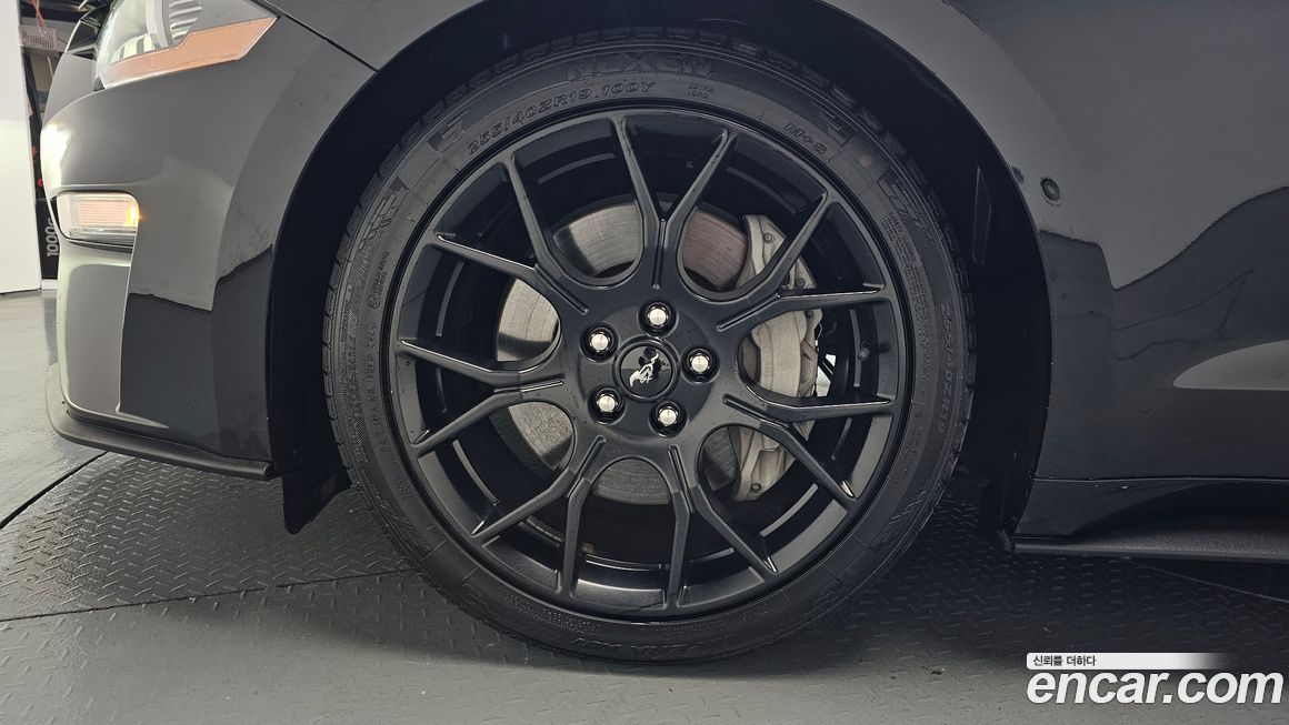 Ford Mustang 2019