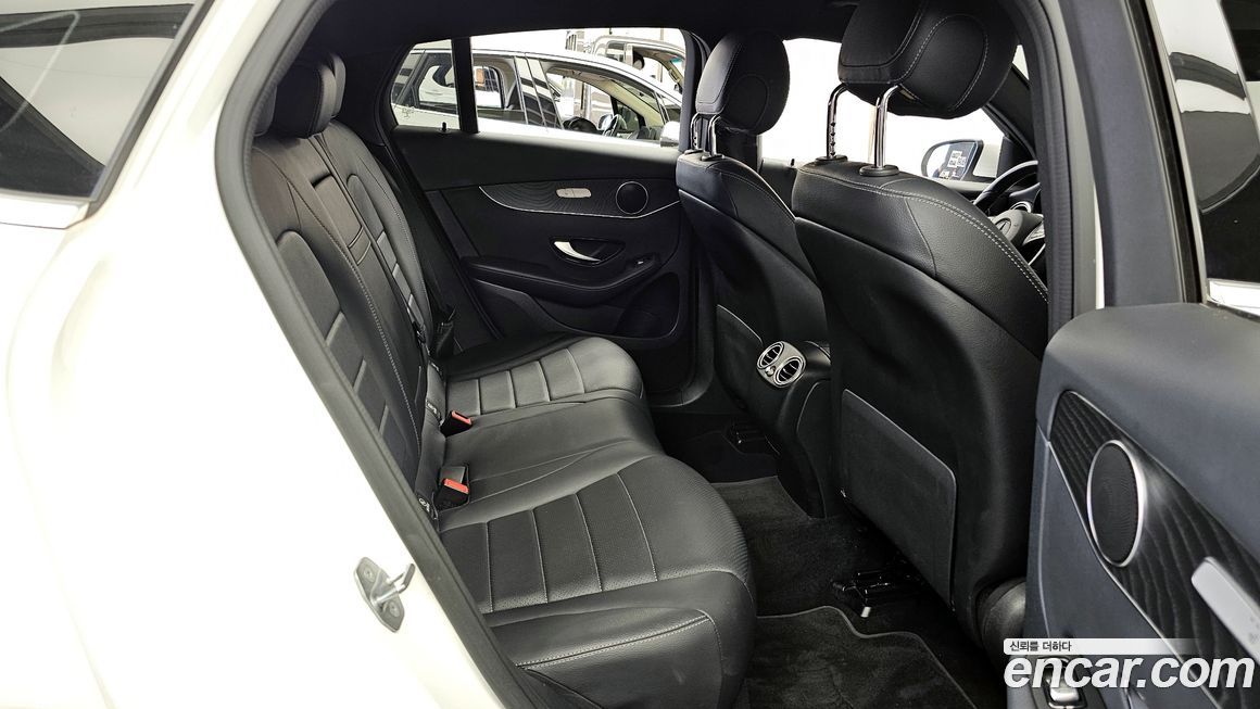 Mercedes-Benz GLC-Class 2019