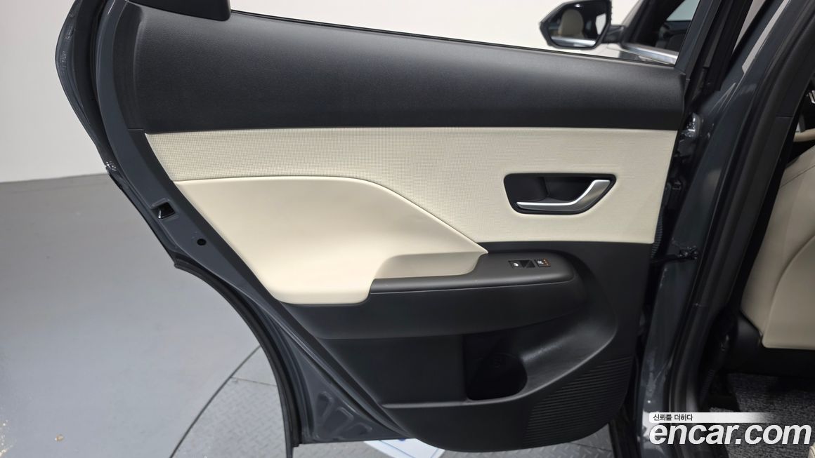 Hyundai Kona 2025
