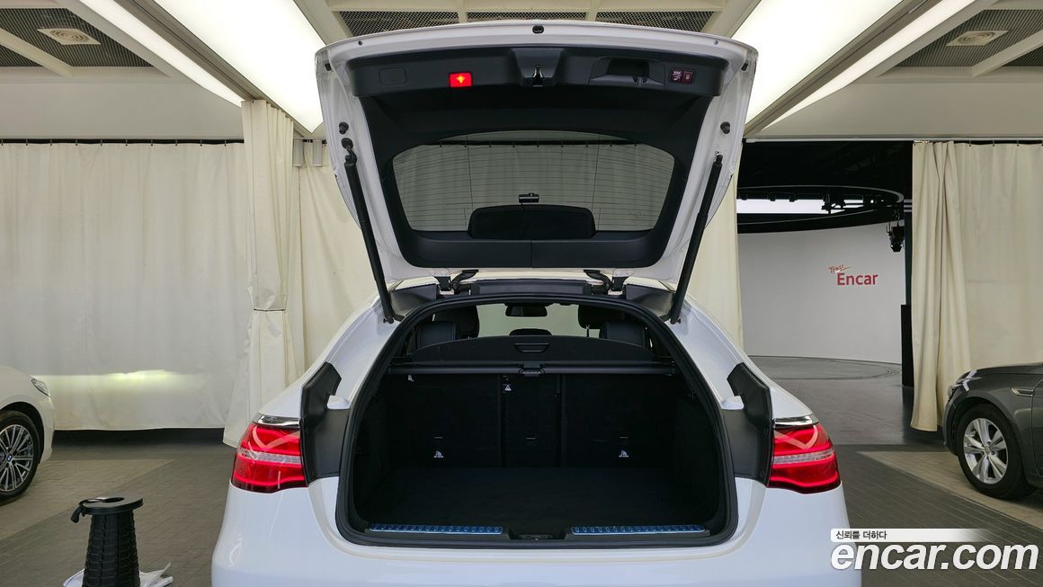 Mercedes-Benz GLC-Class 2019