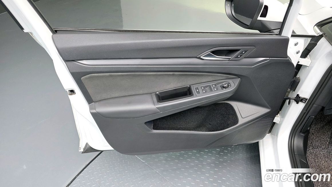 Volkswagen Golf 2024
