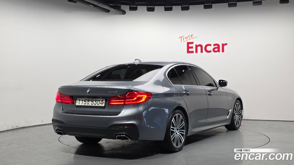 BMW 5-Series 2020