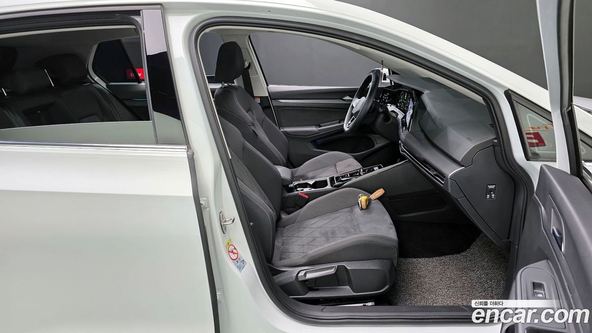 Volkswagen Golf 2024