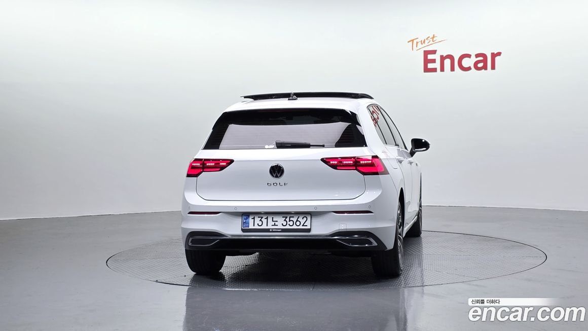 Volkswagen Golf 2024