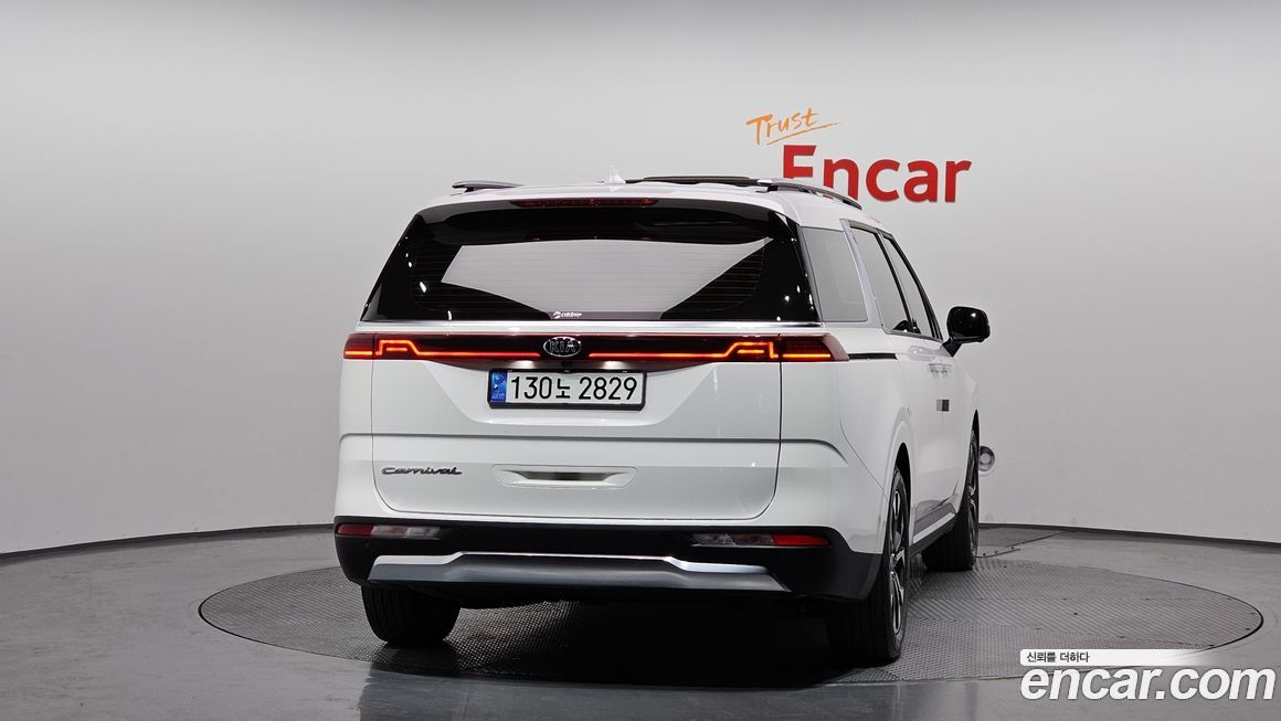 Kia Canival 2021