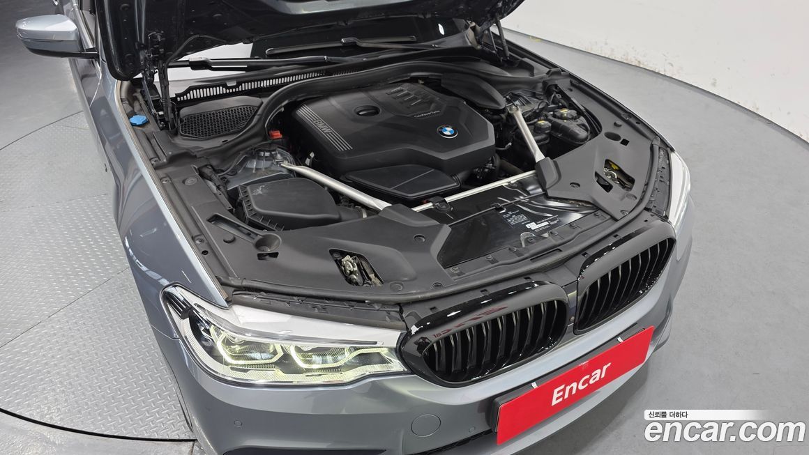 BMW 5-Series 2020