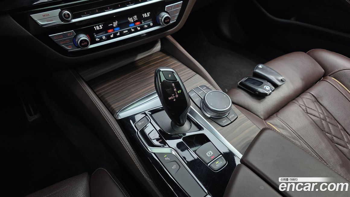 BMW 5-Series 2020