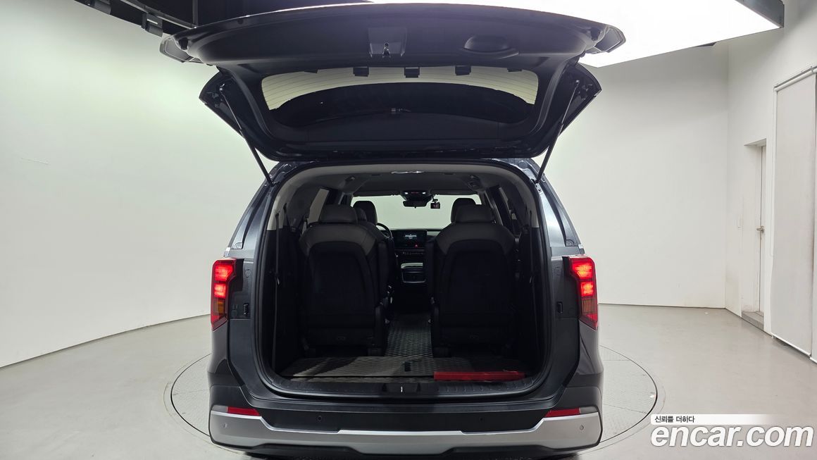 Kia Canival 2024