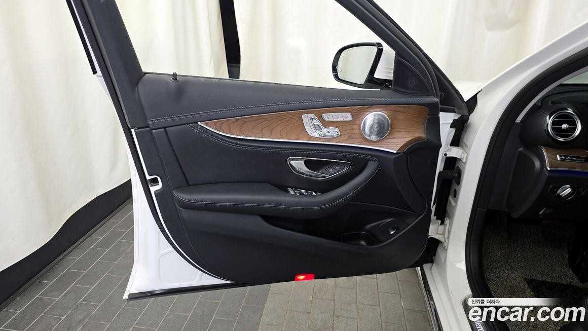 Mercedes-Benz E-Class 2020
