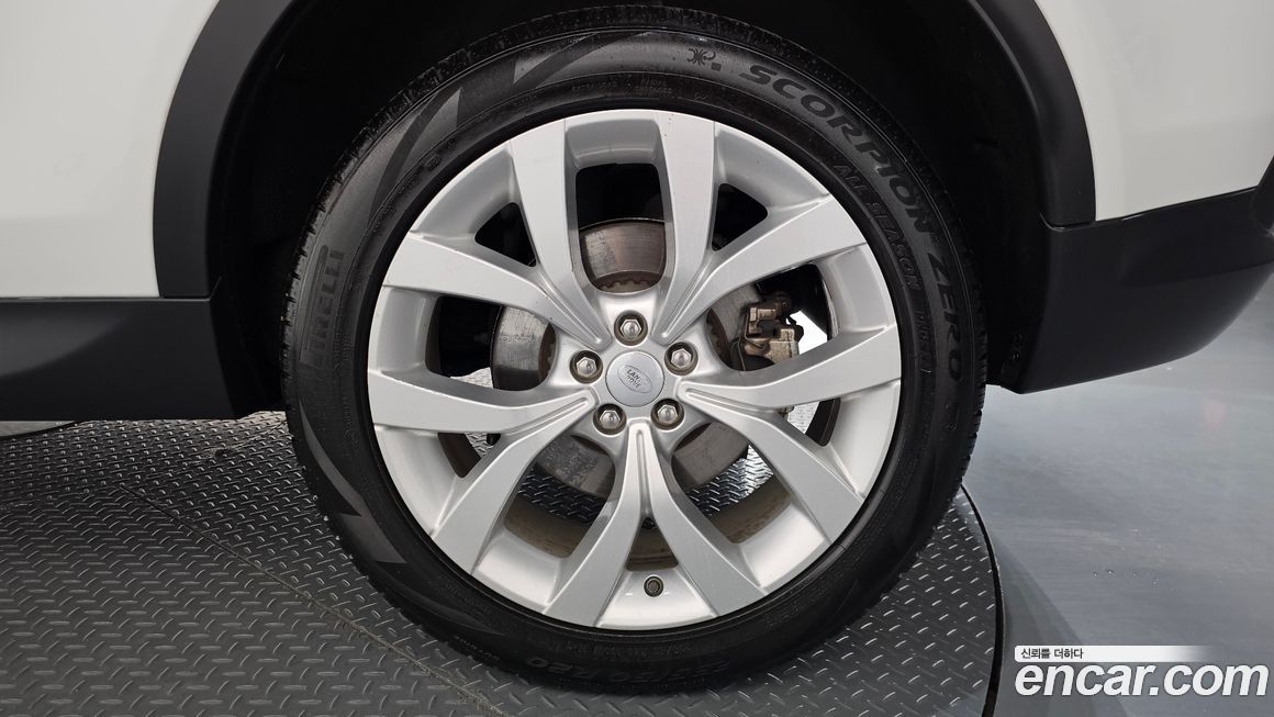 Land Rover Discovery Sport 2022