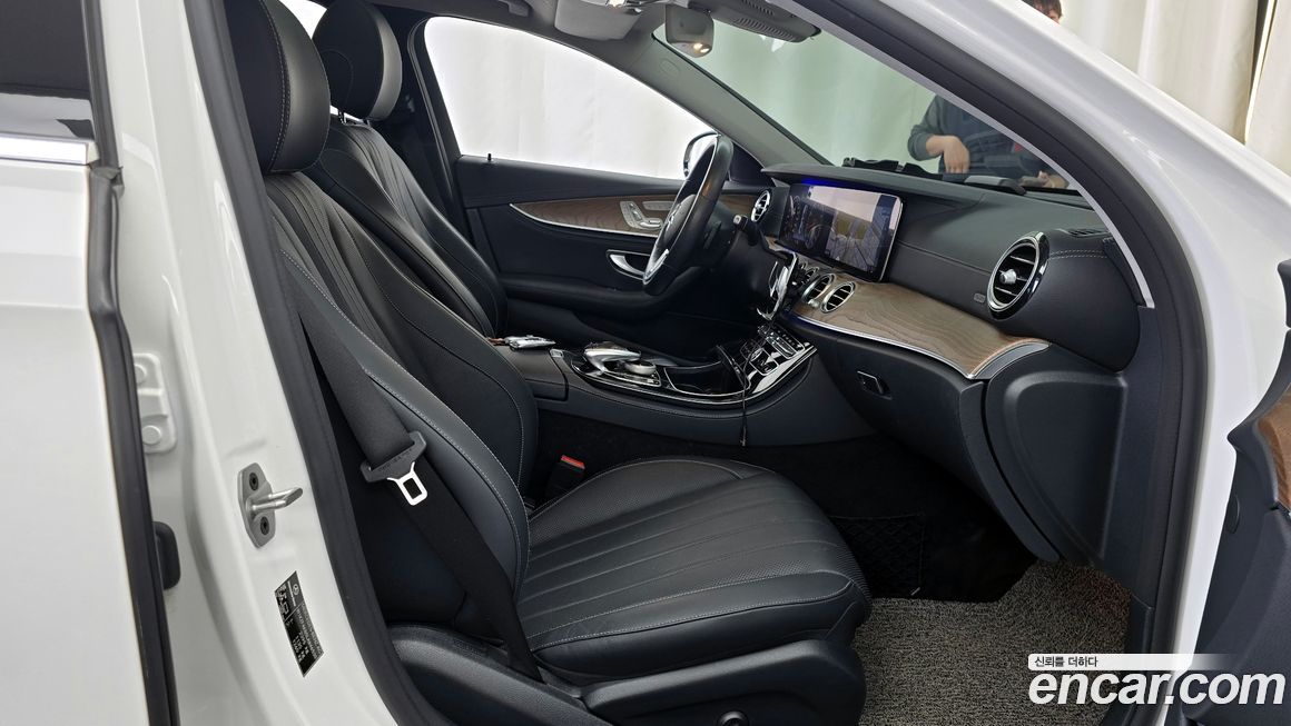Mercedes-Benz E-Class 2020
