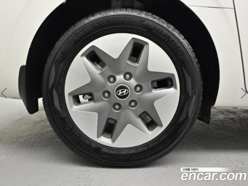 Hyundai Staria 2025