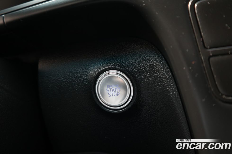 Hyundai Staria 2025